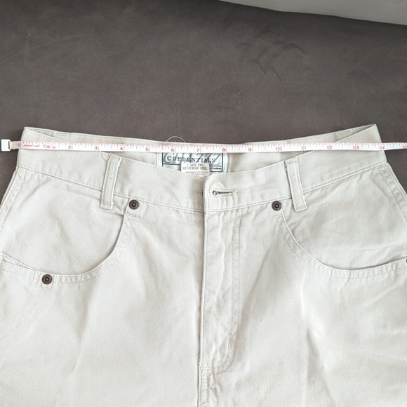 Shorts - Picture 7 of 8